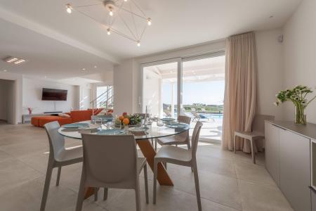 Villa White Villa White